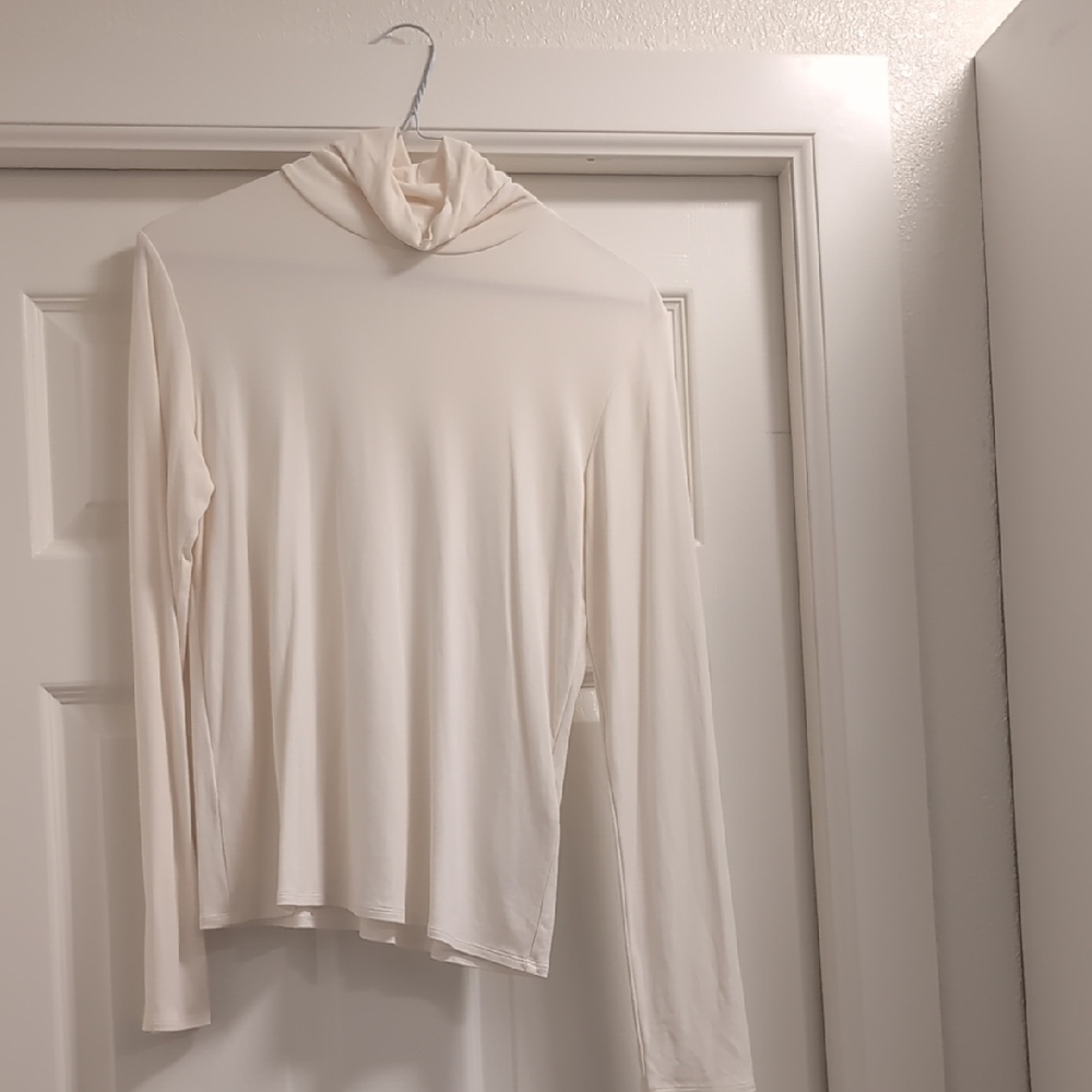 Eileen Fisher Soft Cream Long Sleeve Top